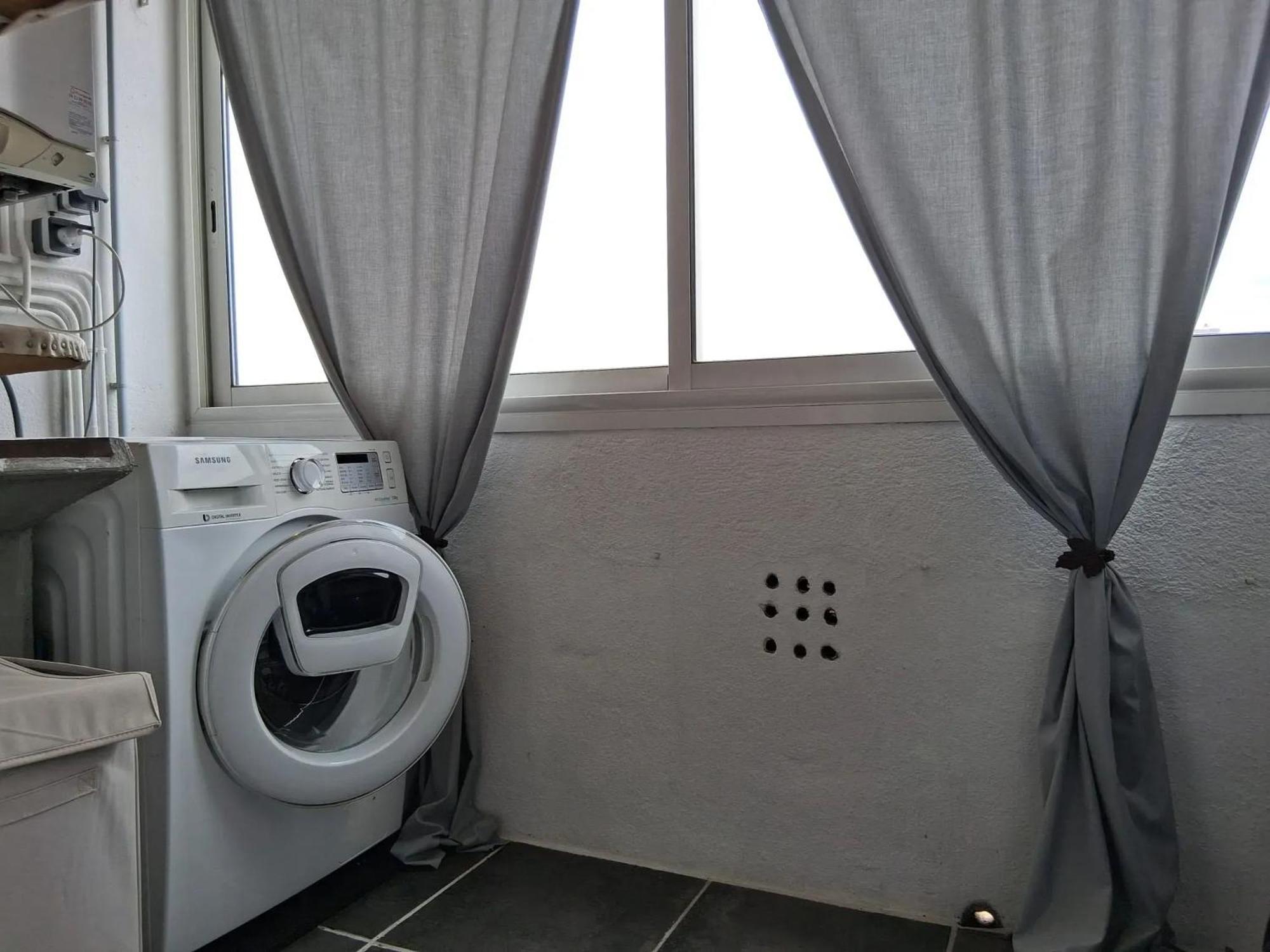 Appartement Moderne A Perpignan Avec Vue Sur La Montagne Exterior photo